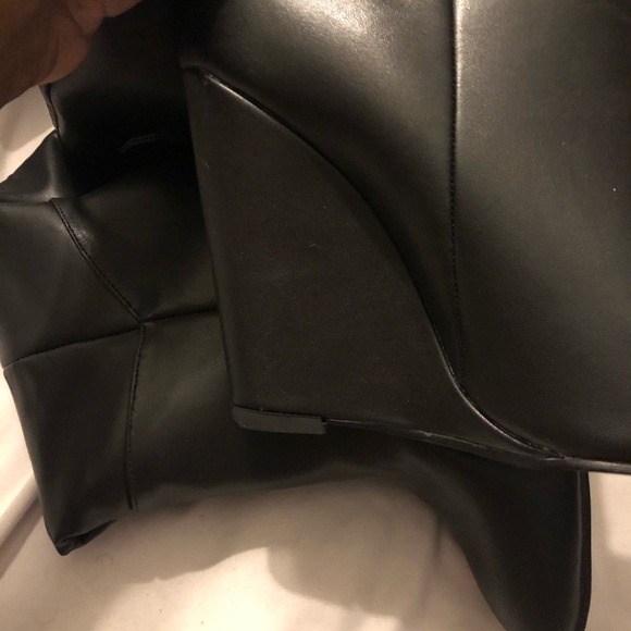 Black Steve Madden wedge boots - Picture 5 of 6